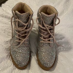 Ridiculously cute Betsy Johnson sz8 rhinestone boots - never worn!!!